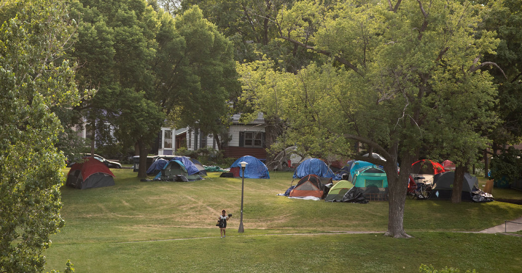 A Minneapolis Neighborhood Vowed to Check Its Privilege. It’s Already Being Tested. - The New York Times