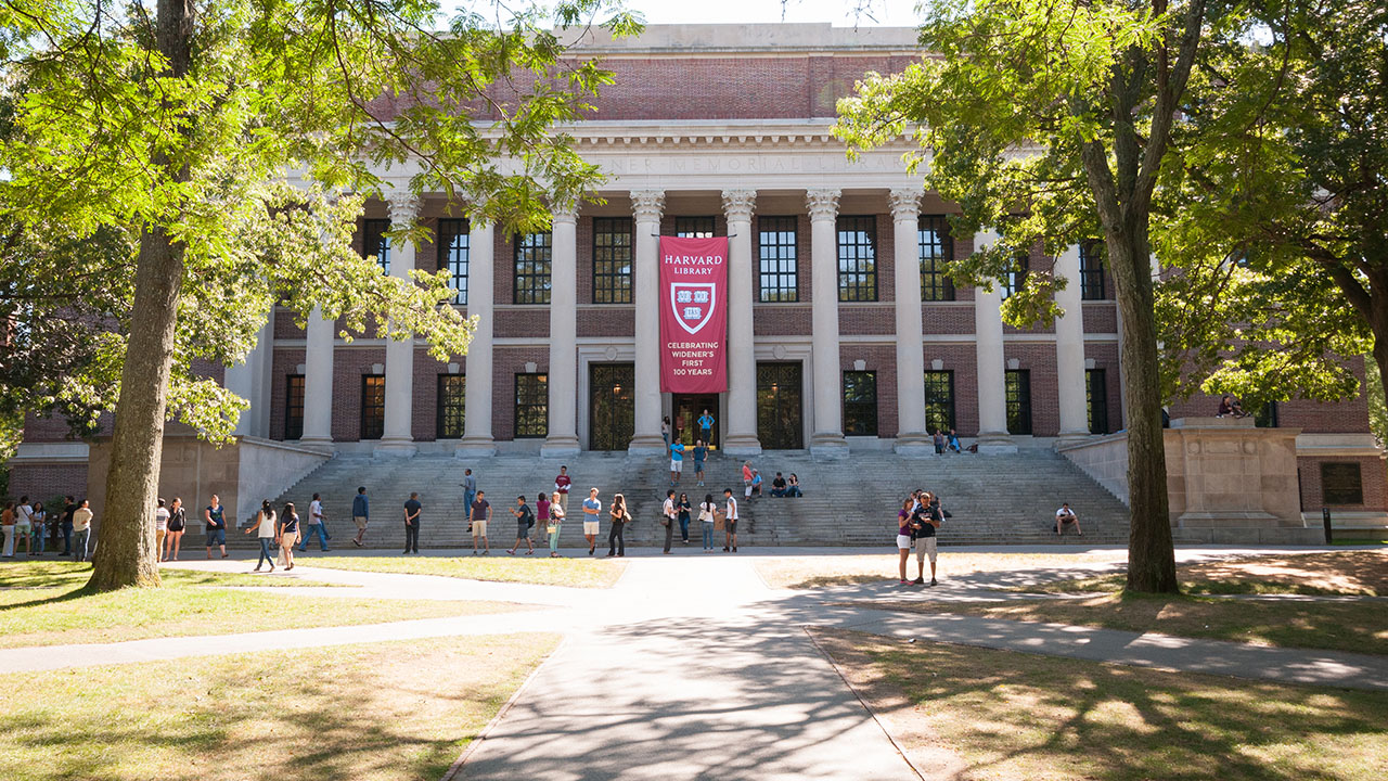 Petition circulating at Harvard to stop former Trump administration officials from attending, teaching or speaking at the university | Fox Business