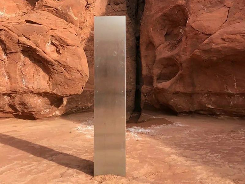 A Mysterious Monolith in the Utah Desert Vanished Overnight  | Smart News      | Smithsonian Magazine