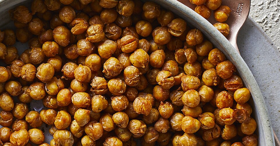 Air-Fryer Crispy Chickpeas