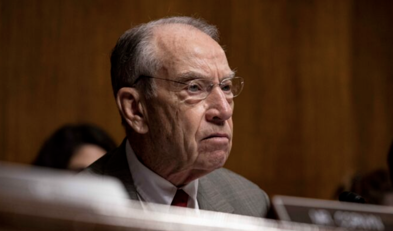 Grassley Warns Biden: Don’t Exploit Pandemic to Push Big Government Takeover of Economy - The True Defender !