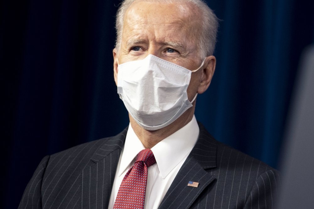 Biden Prepares Way For Banks To Refuse Service To Democrats' Enemies