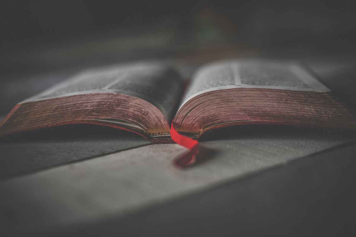 Why Have Churchgoers Been Caught by Surprise (Unaware) of Why Modern Bibles Differ from the King James Version? – Christian Publishing House Blog