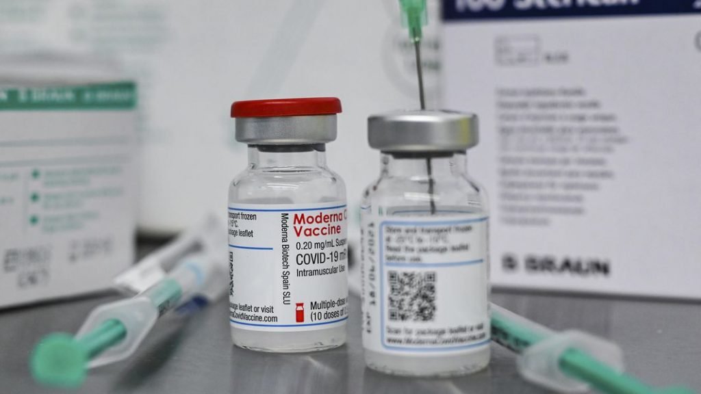 Two Men Are DEAD After Taking Contaminated Moderna Vaccine - The True Reporter