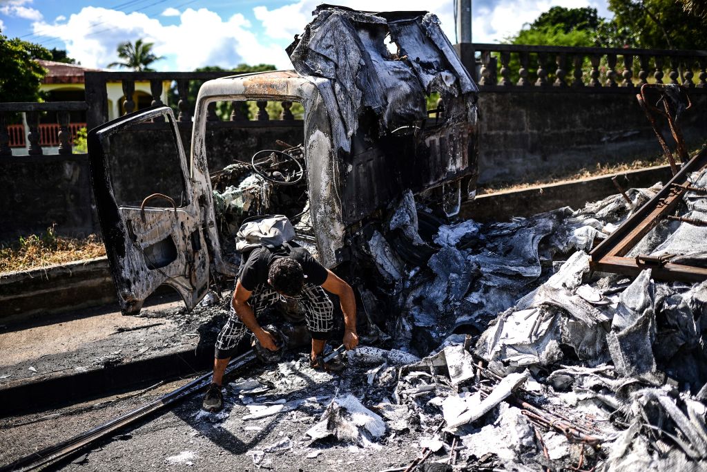 France delays vax mandate for health workers in Caribbean